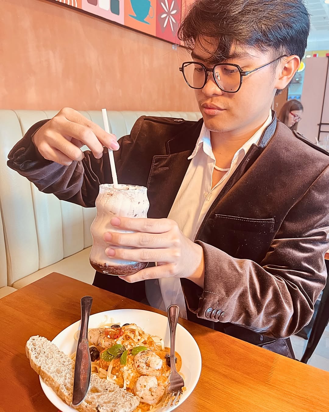 Bloody Mary Pasta and Midnight Mocha Smoothieccino